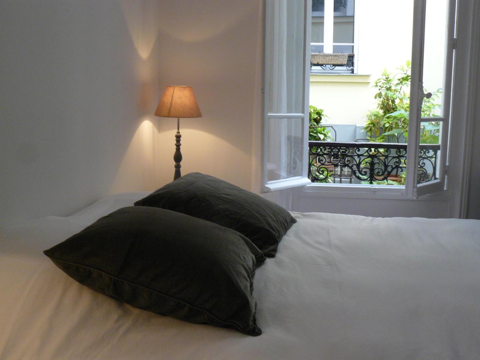 Bed and Breakfast La Cour Du 5Eme - Chambre D'Hotes Paris Exterior foto